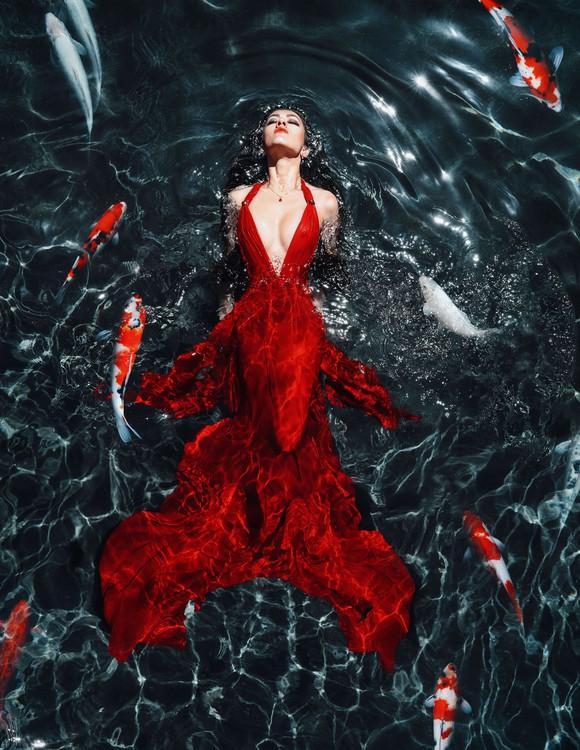 Ellie Ric reFocus Awards | Ellie Rich | Honorable Mention (Fashion & Beauty)